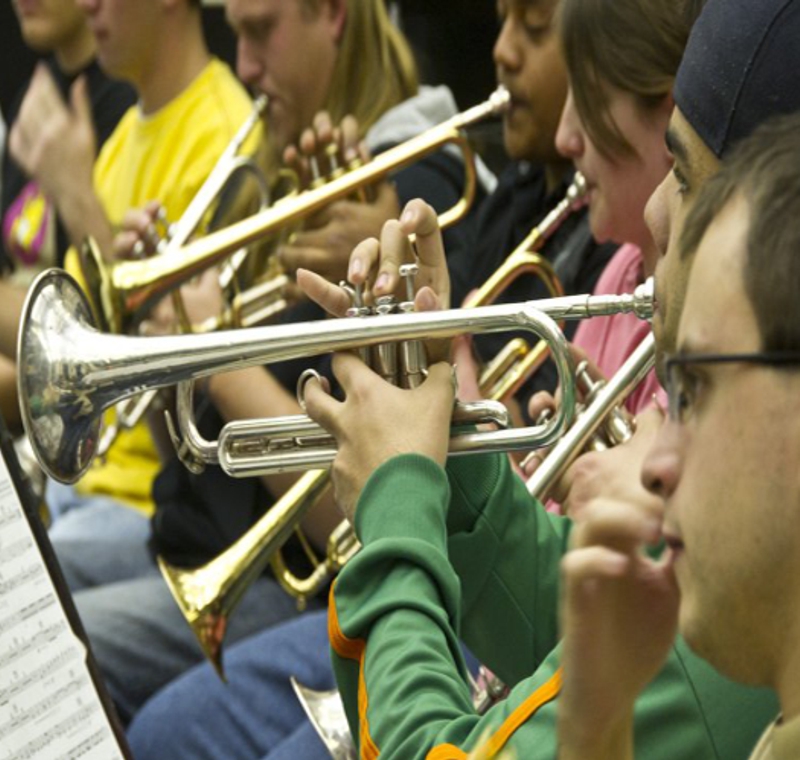 Sound of Trumpets, Roar of Drums (5/3)